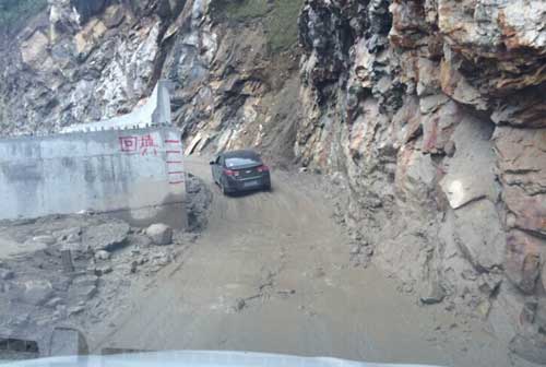 川藏旅遊路線(xiàn)中(zhōng)通麥路段已經基本修複